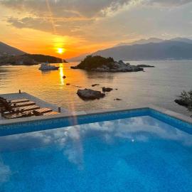 Mediteranean villa with gorgeous location and pool
