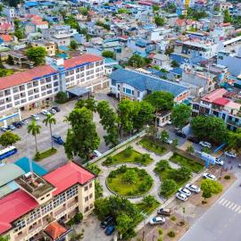 Khách sạn Vân Long, хотел в Quang Hanh