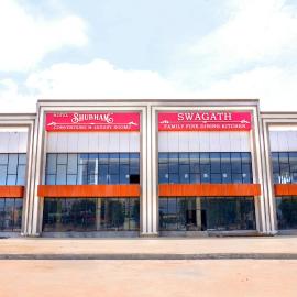 Hotel Shubham Conventions And Luxury Rooms - Turkayamzal, Hotel in Pedda Ambarpet