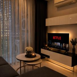 Spacious Sukhumvit Condo near EmQuartier