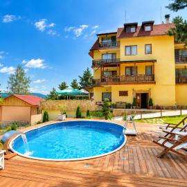 Guest House Slunchev Cviat, hotel di Tsigov Chark