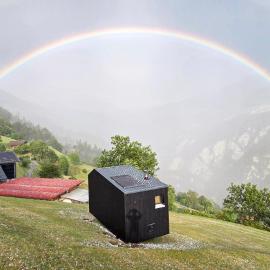 Unbound Alpine Cabin with Mountain Views, hotel di Chur