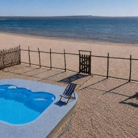 Villa avec piscine privée sur la plage situé sur la presqu'ile de majunga