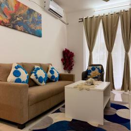 OM stays Resort style 1 BR Apt By Amoret Homes