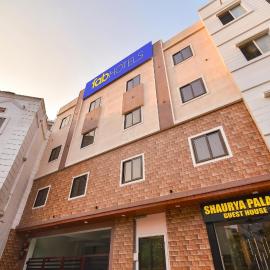 Viesnīca FabHotel Shaurya Palace, Pithampur pilsētā Indaura