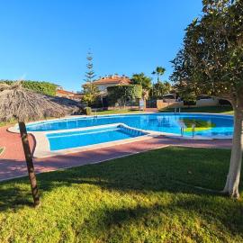 Viesnīca Enorme Terraza y Piscina "Los Leones" pilsētā Granalakanta