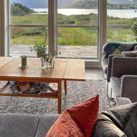 3 Bedroom Lovely Home In Hol, hotell sihtkohas Hol