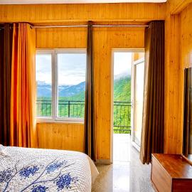 The Amber Retreat - A Cozy Stay Surrounded by the Beauty of Mussoorie #Mountain View #Luxury Rooms #Restaurant #Parking