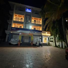 Hotel Gulmohar, ξενοδοχείο σε Parbhani