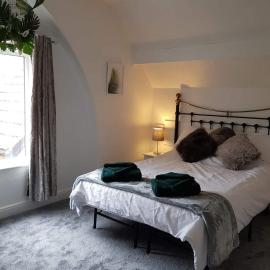 Teelan Hotel and Restaurant