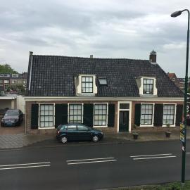 The old Rhine Cottage, hotelli kohteessa Zoeterwoude