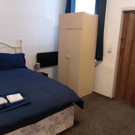 Serene Studio Retreat in Oldbury