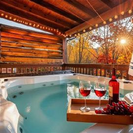 Lazy Bear Lodge, hotel i Sevierville