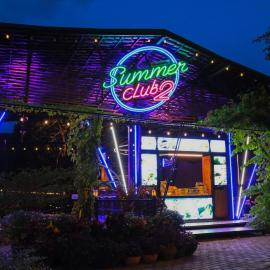 Summer Club2 Hostel and Cafe Aonang โรงแรมในAo Nang 
