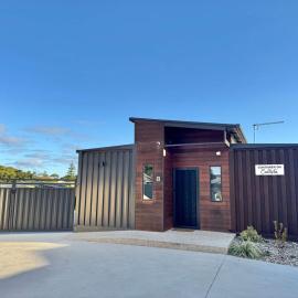 Container on Callista - Modern Coastal Escape