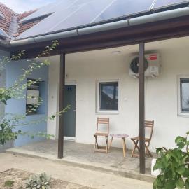 Ana apartmani – hotel w mieście Pačir