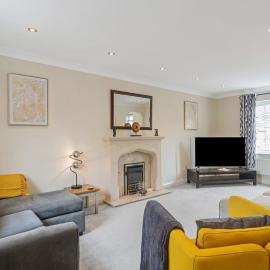 Flexible 5 Bedroom House with Games Room near EMA, hotel a Castle Donington