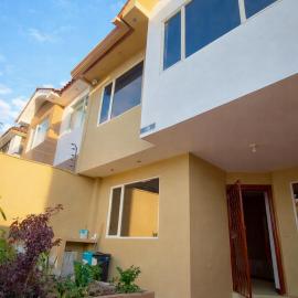 Casa Residencial Familiar, hotel a Loja