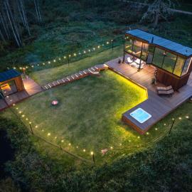 Ojasaarõ Glass Spa Villa with Sauna & Hot Tub, hotel a Lüütsepa