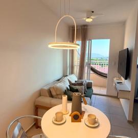 Apartamento Completo com Ar, Varanda e Mercado 24h, Hotel in Fortaleza