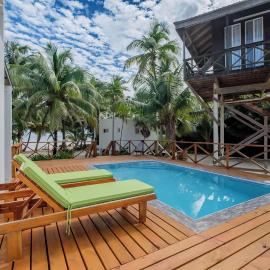 North Beach Retreat โรงแรมในซานเปโดร