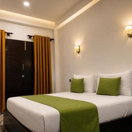 Green path hotel