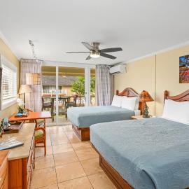 Islander on the Beach 315-Top Floor Corner Mountain View with AC Sleeps 4