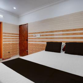 Hotel O Sharmila Sea View Inn, khách sạn ở Kuilapayam