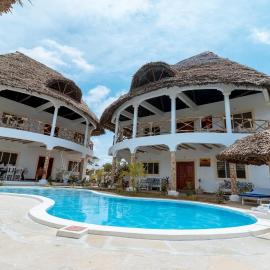 Papa romolo villa, готель у місті Ватаму