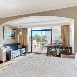 Caravelle Resort 206