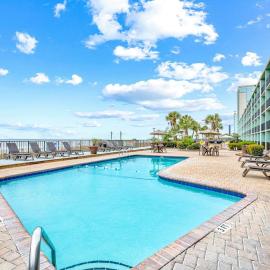 Compass Cove 560