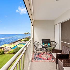 Lahaina Roads 302