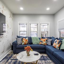 Modern Escape 3BR Apt with Parking, Hotel in New Rochelle