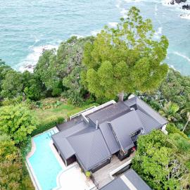Clifftop Ocean Views with Pool - Leigh, hotel a Leigh