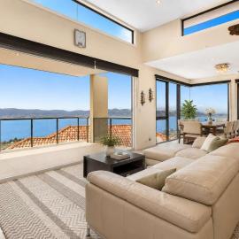 The View Sandy Bay 5 bedroom