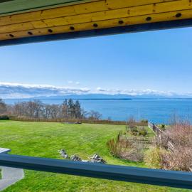 Perch - Studio Retreat | Private Balcony | Sunset Views