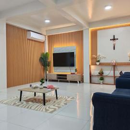 Brinces Transient Home in Tamaoyan, Legazpi, hotel din Legazpi