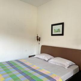 Enny's Guest House, Hotel in Malang