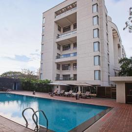 Oakwood Residence Naylor Road Pune, хотел в Пюн