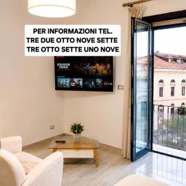 Al Teatro Verdi Luxury Apartment - Central e near the Sea