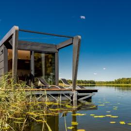 Houseboat - Dom na wodzie