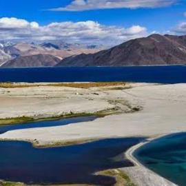 Grand Lodge Lukung, Pangong Lake