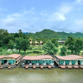 Binlha Raft Resort، فندق في ساي يوك