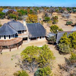 Bushveld Dream Villa 100