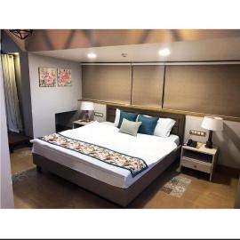 Golden Swan Country Club, hotel em Thane