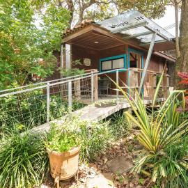 Peaceful Garden Guest House 5 Minutes from SJO Airport