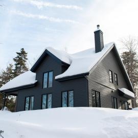 Cozy Cottage, The Getaway in Quebec，Brownsburg的飯店