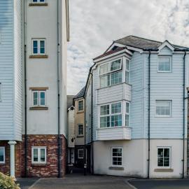 3BR Seafront Home with Stunning Sea Views
