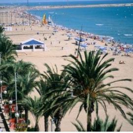 CERCA PLAYA,DEL TREN ,GARAJE y WUFI GRATIS