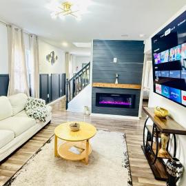 DC Edge stunning three-bedroom House, ξενοδοχείο σε Capitol Heights